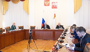 Председатель КСП Вологодской области Ирина Карнакова приняла участие в заседании комитета по бюджету и налогам областного парламента
