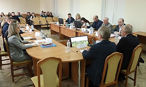 Председатель КСП Вологодской области Ирина Карнакова приняла участие в выездном заседании комитета по бюджету и налогам областного парламента, проходившем в Сямженском муниципальном округе
