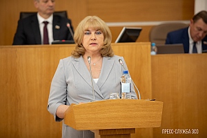 28 июня председатель КСП Вологодской области Ирина Карнакова приняла участие и выступила с докладами на заседании 22 сессии Законодательного Собрания области