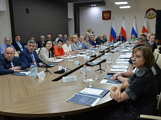 Председатель КСП Вологодской области Ирина Карнакова приняла участие в заседании комиссии Совета КСО по правовым вопросам, состоявшемся в г.Владикавказе